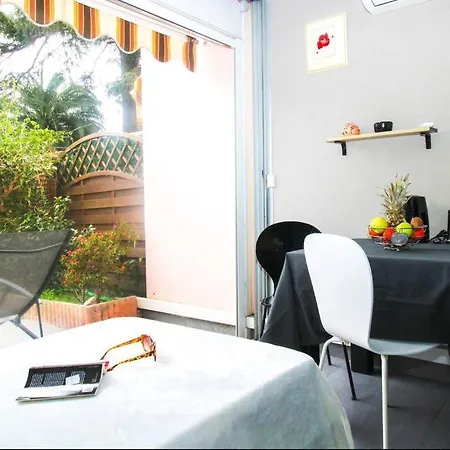 L'iliad Yourhosthelper Apartament Vallauris