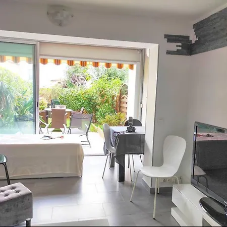 L'iliad Yourhosthelper Apartament